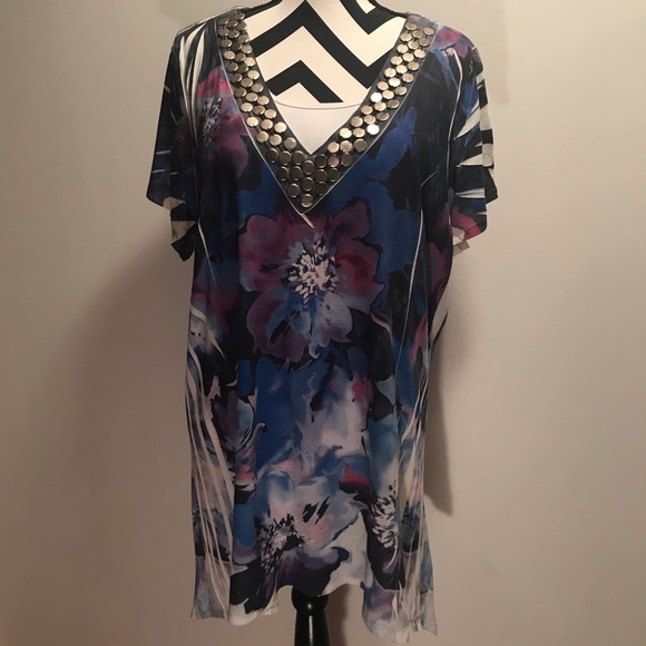 Avenue Tops - Avenue Plus Size Woman’s Shirt Size 22/24